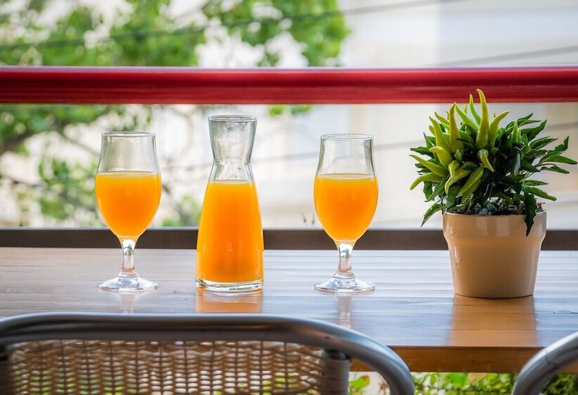 سوییت, Apollonia Hotel Apartments