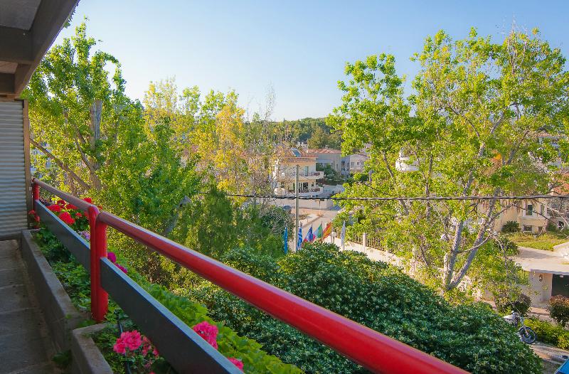 اتاق خانوادگی, Apollonia Hotel Apartments