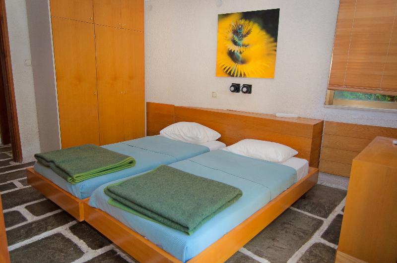 سوییت, Apollonia Hotel Apartments