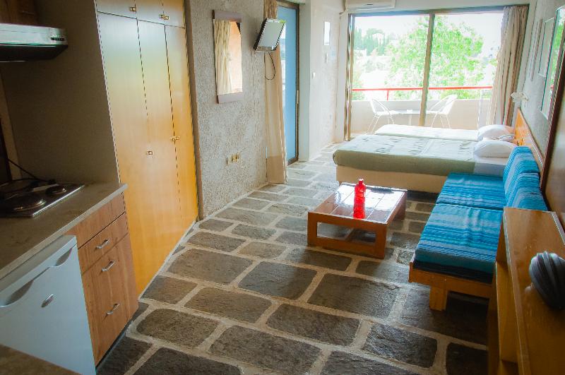 استودیوی استاندارد, Apollonia Hotel Apartments
