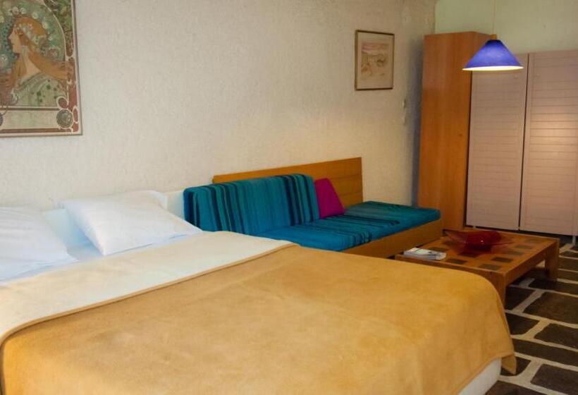 استودیوی استاندارد, Apollonia Hotel Apartments