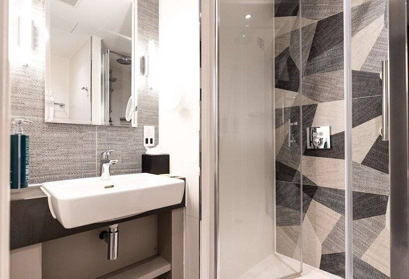 Номер Deluxe, Doubletree By Hilton  London  West End