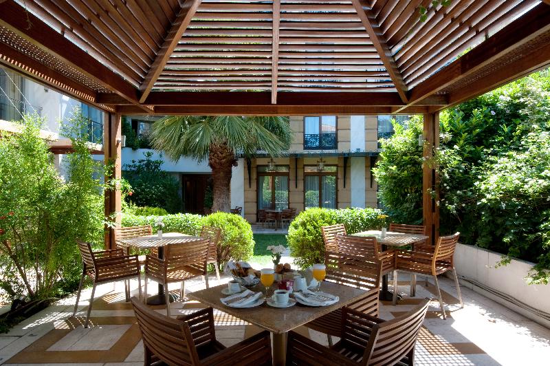 수피리어 룸 가든 전망, Electra Palace  Athens
