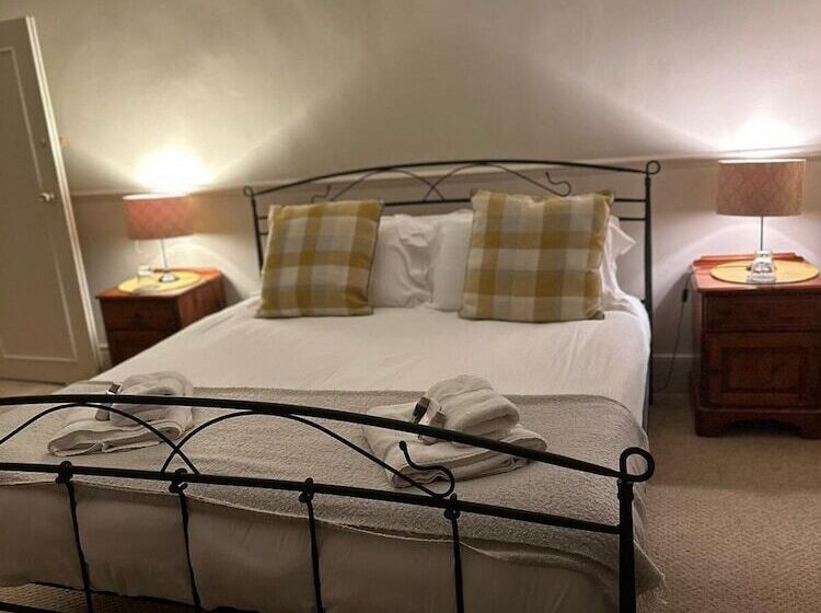 Номер Стандарт, The Kings Arms Inn