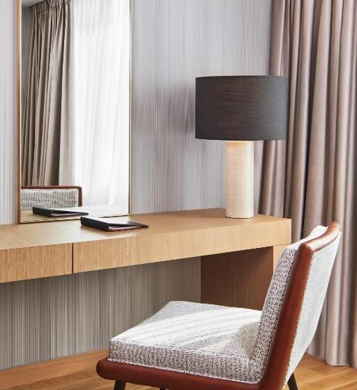 اتاق لوکس با تخت بزرگ, Grand Hyatt Athens