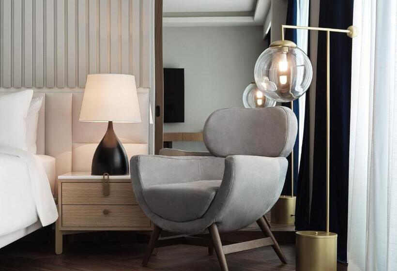 سوییت با استخر, Grand Hyatt Athens