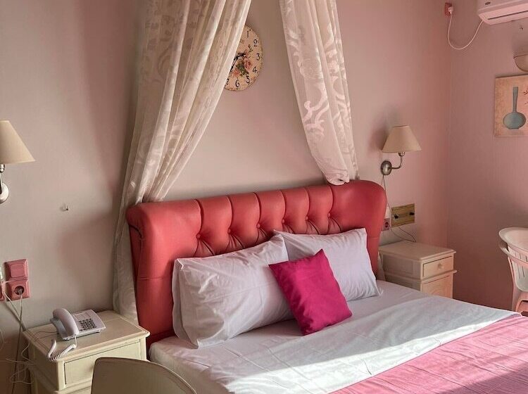 Номер Стандарт Трехместный, Queens Leriotis