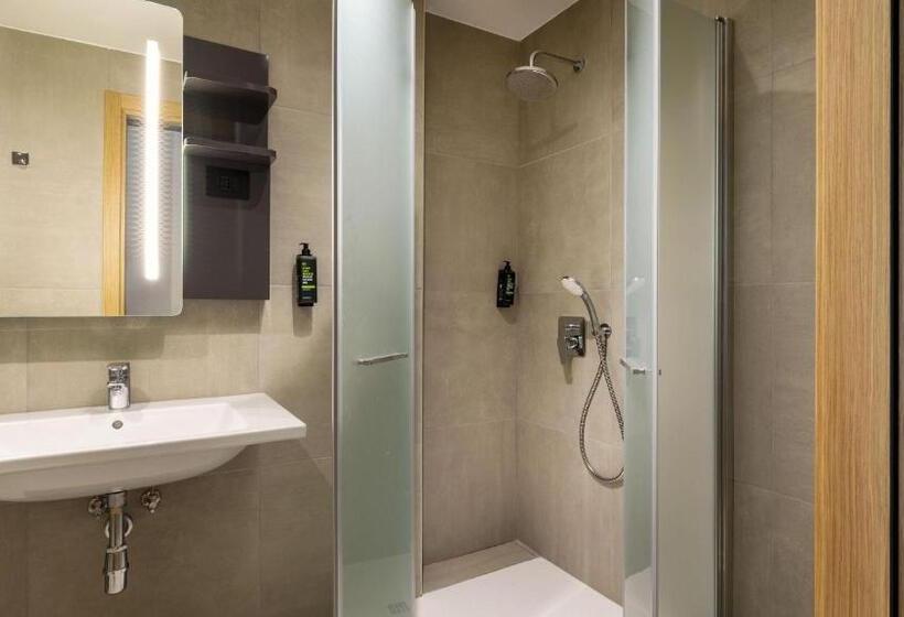 اتاق سوپریور, B&B HOTEL Como Baradello