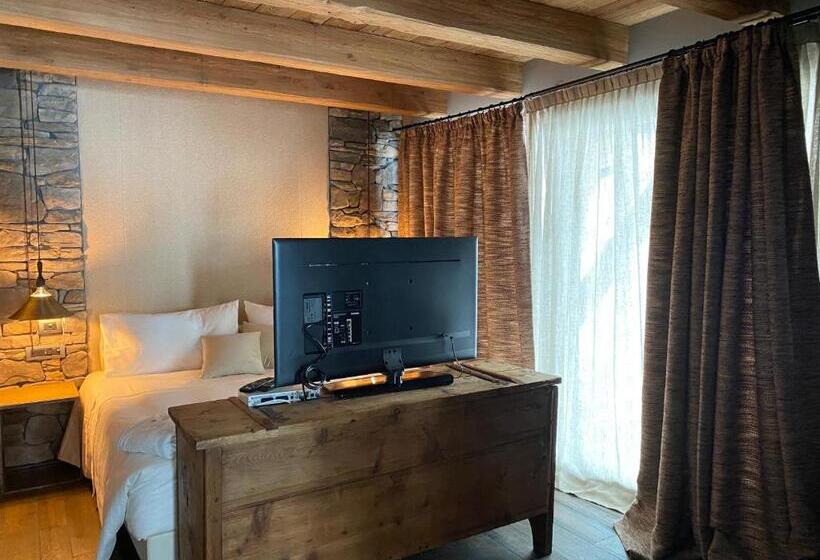 Номер Deluxe, Les Neiges D'antan