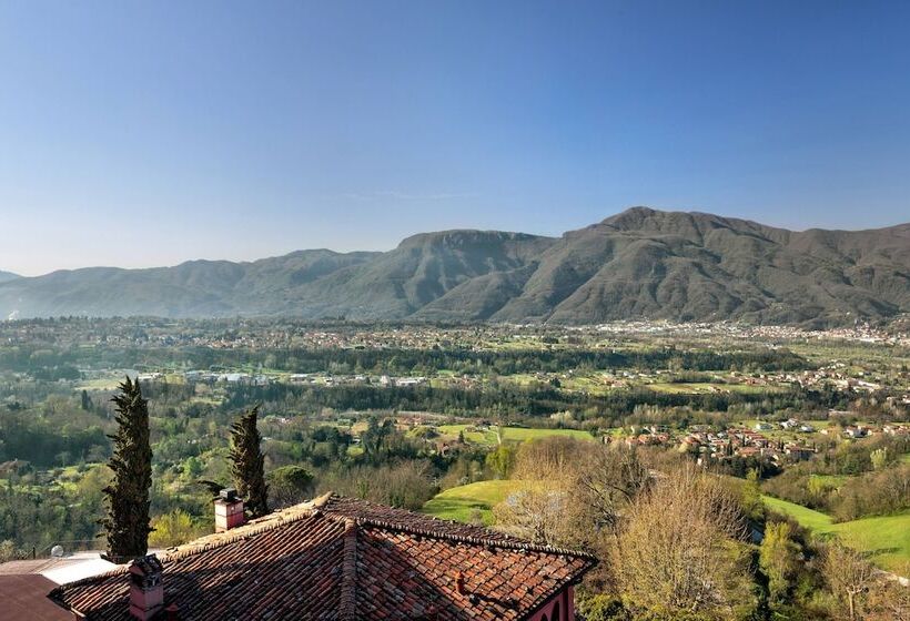 Номер Deluxe с Видом, Renaissance Tuscany Il Ciocco Resort & Spa