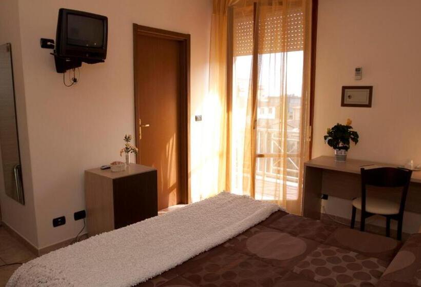اتاق راحتی, Gabrini