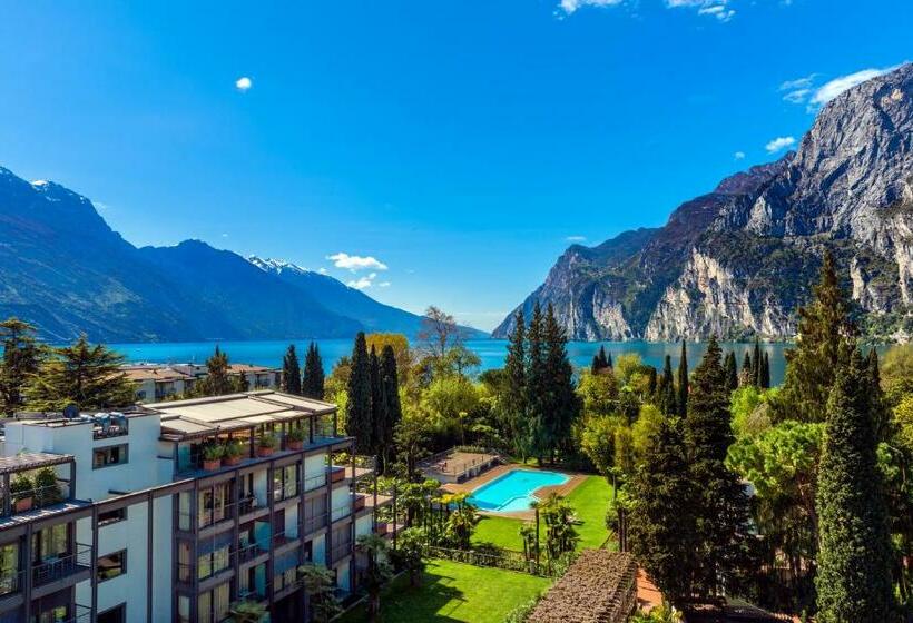 디럭스 룸 호수 전망, Du Lac Et Du Parc Grand Resort