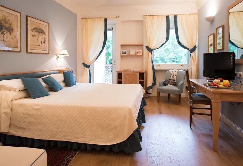 Номер Deluxe, Gallia Palace Hotel   Relais & Châteaux