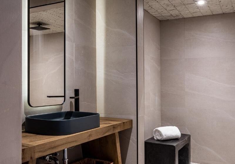 Standard Triple Room, Milani