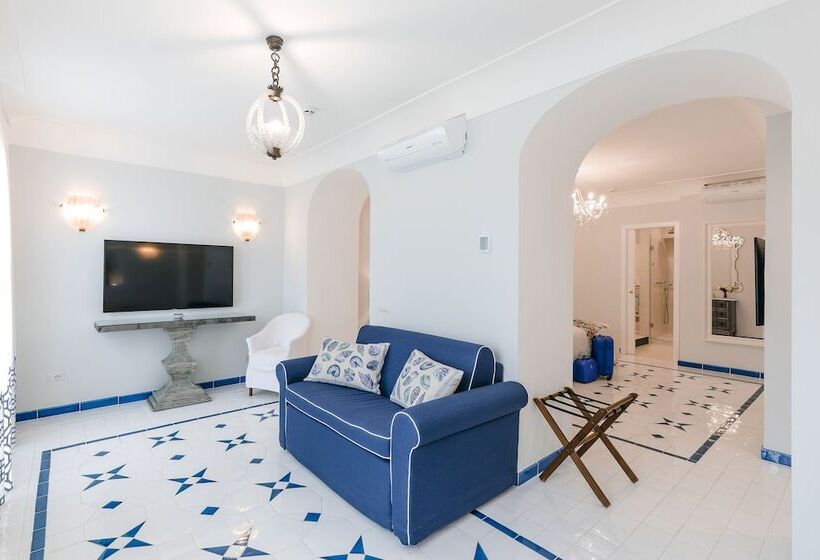 سوئیت جونیور با چشم‌انداز باغ, Villa Maria