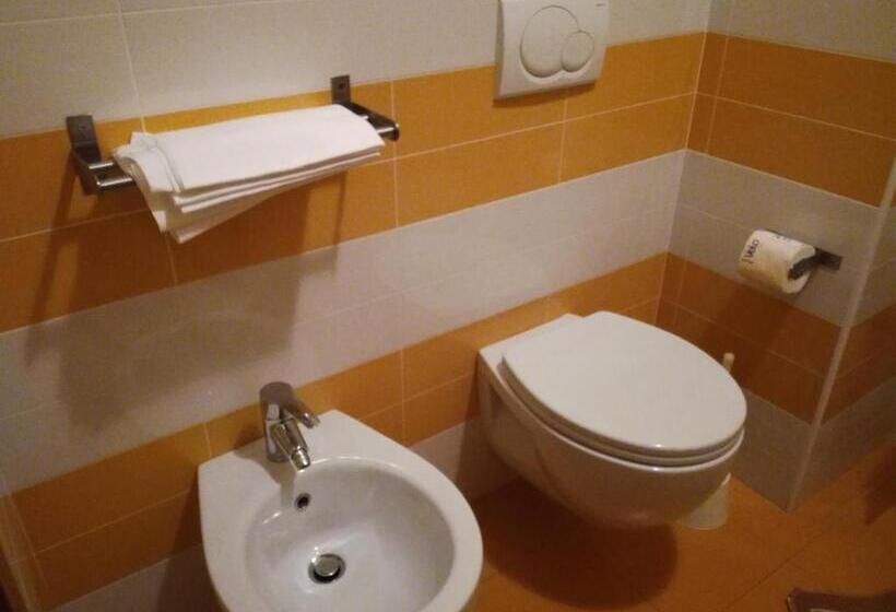 Triple Room Sea View, Albergo Girasole Frontemare