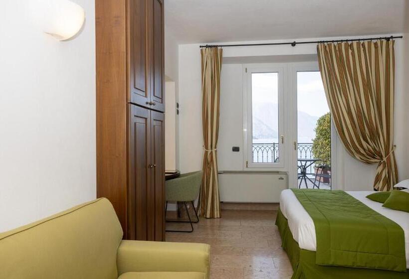 Superior Room with Terrace, Du Lac Varenna