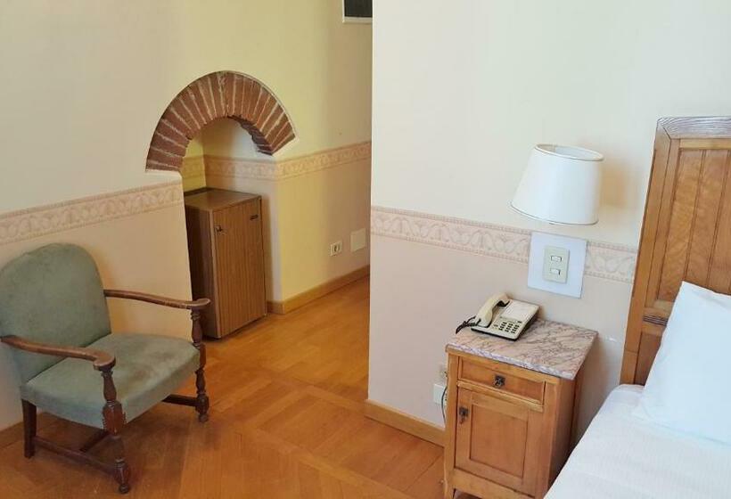 اتاق کلاسیک یک تخته, Roma E Rocca Cavour