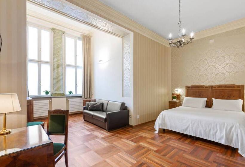 سوییت, Roma E Rocca Cavour