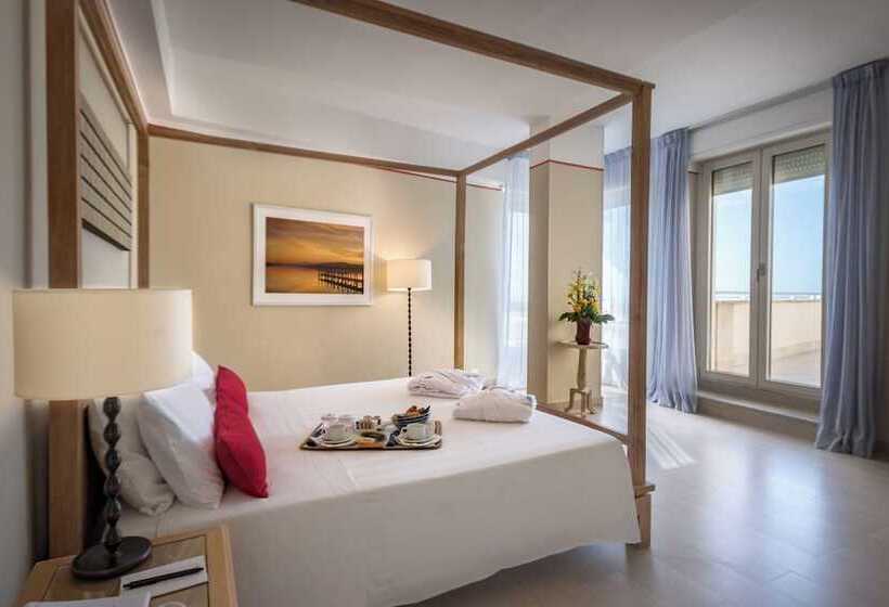 Deluxe Suite Sea View, Sina Astor
