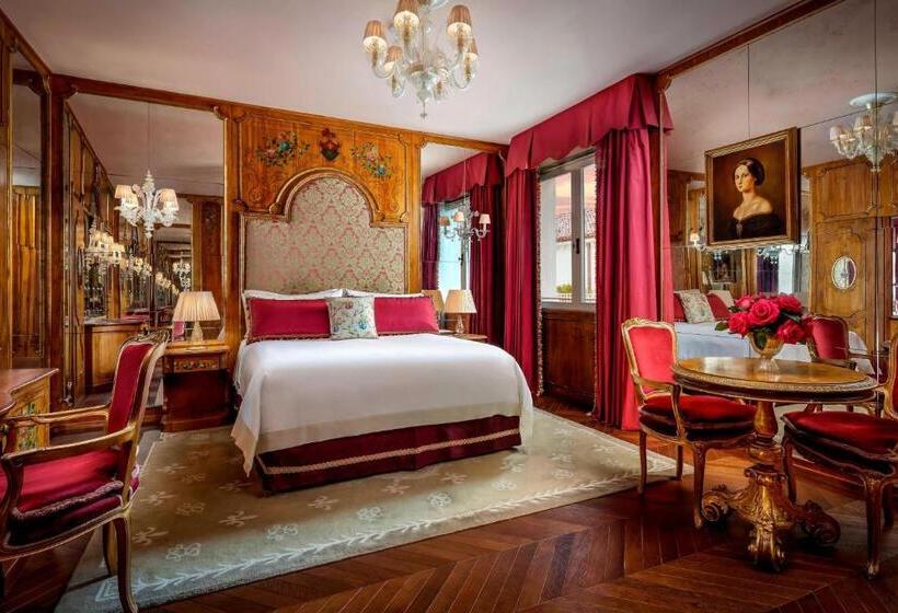 Номер Стандарт, The Gritti Palace, A Luxury Collection Hotel, Venice