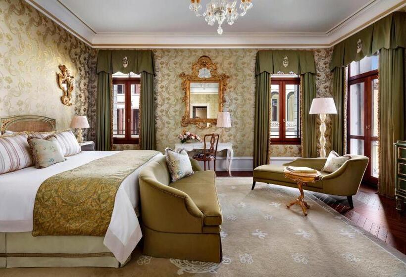 Номер Престиж, The Gritti Palace, A Luxury Collection Hotel, Venice