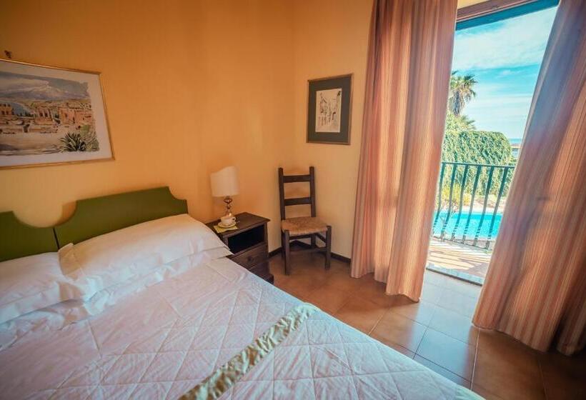 Номер Superior Вид на Море, Villa Sirina