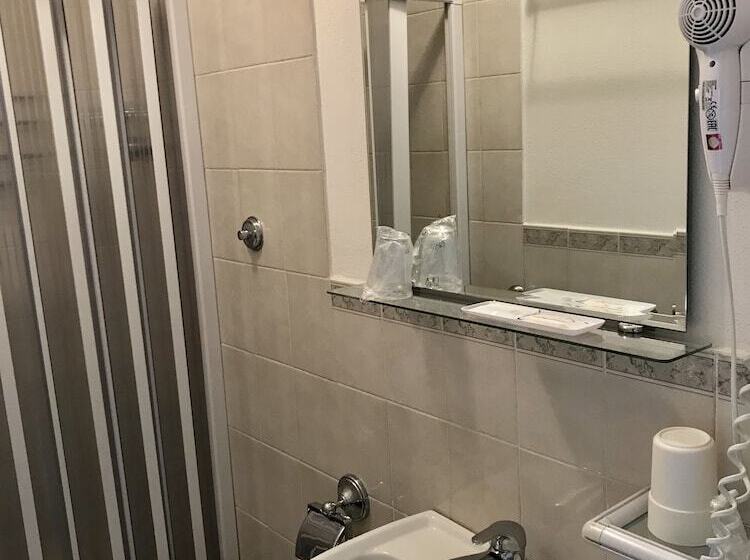 Номер Стандарт, La Speranza Hotel Grazzini