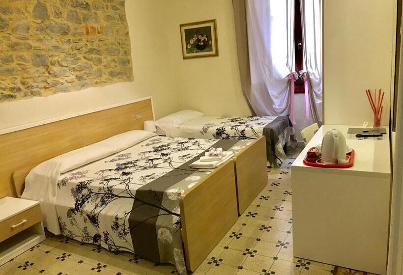 Четырехместный Номер Стандарт, La Speranza Hotel Grazzini