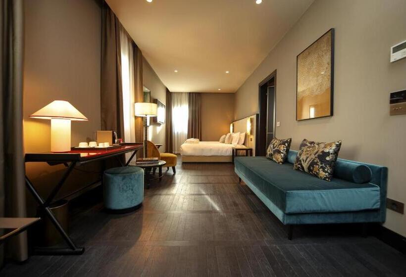 غرفة ديلوكس ثلاثية, U-Visionary Venezia Hotel
