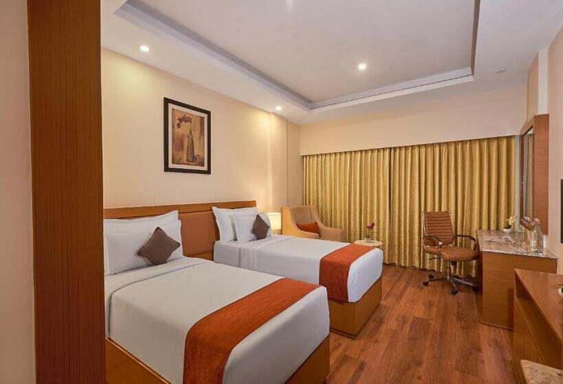 带大床的豪华间, Southern Star Bangalore