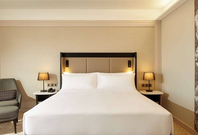 اتاق لوکس, Hilton Kuching