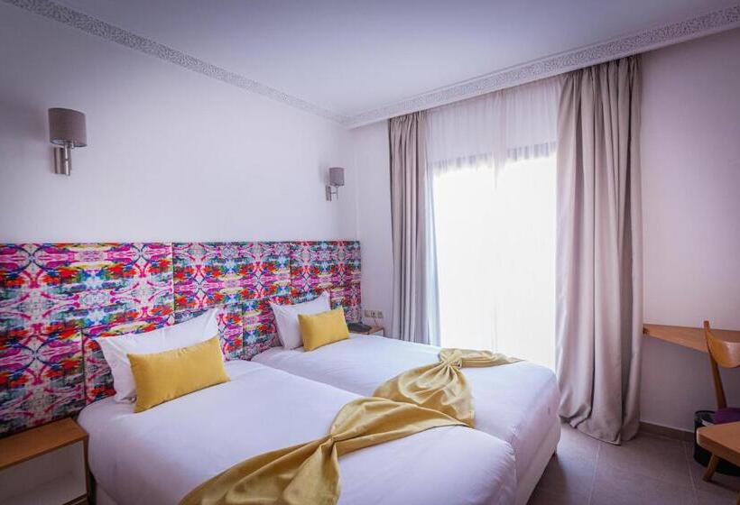 Habitación Estándar, Ibn Batouta