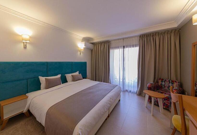 Habitación Superior, Ibn Batouta