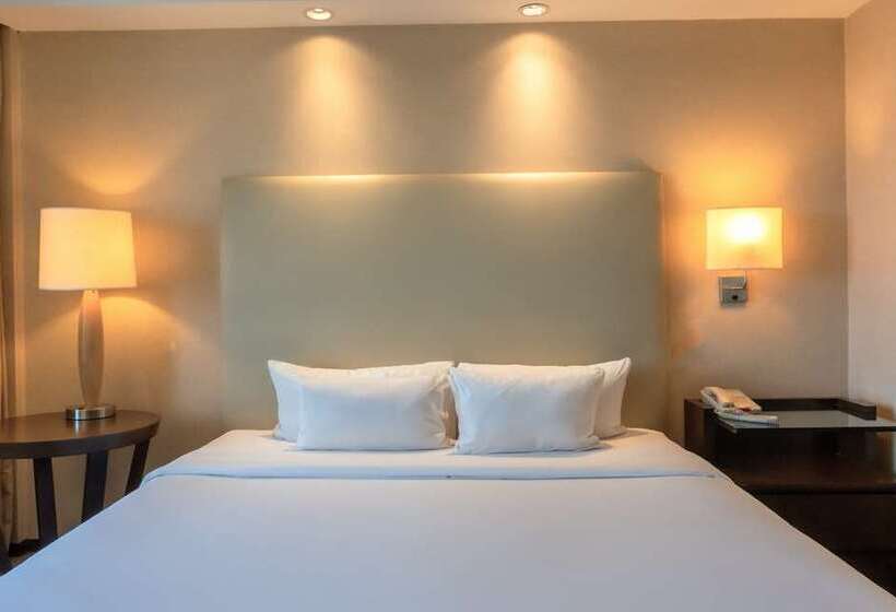 Номер Executive Кровать Кинг, Millennium Hilton Seoul
