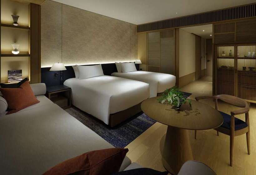 Номер Deluxe Вид на Горы, Millennium Hilton Seoul