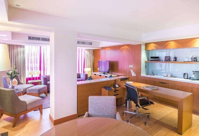 سوییت, Radisson Blu Hotel, Kuwait