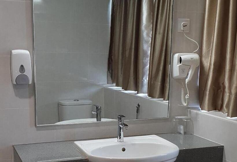 Family Suite, Samila