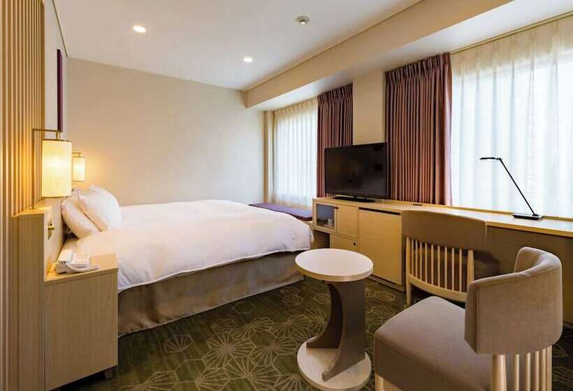 Номер Deluxe, Shinjuku Prince