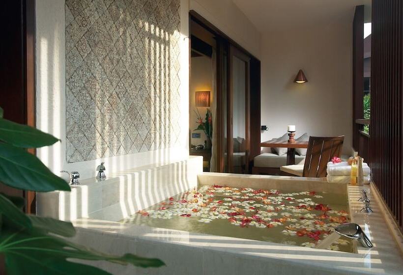Полулюкс, Shangri La Rasa Sayang, Penang