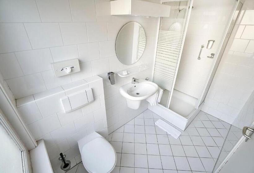 Номер Стандарт, Amrâth Hotel Media Park Hilversum