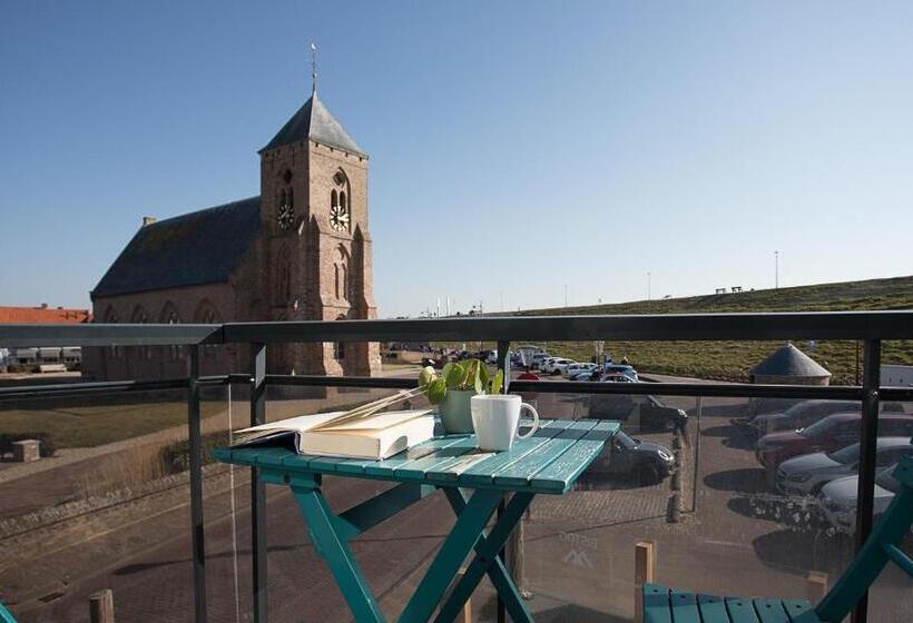 Номер Стандарт с Террасой, Strandhotel Zoutelande