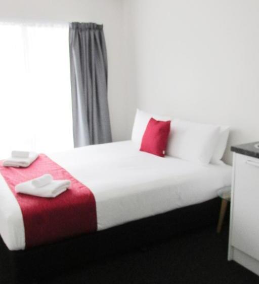 Студия Стандарт, Abbey Motor Lodge