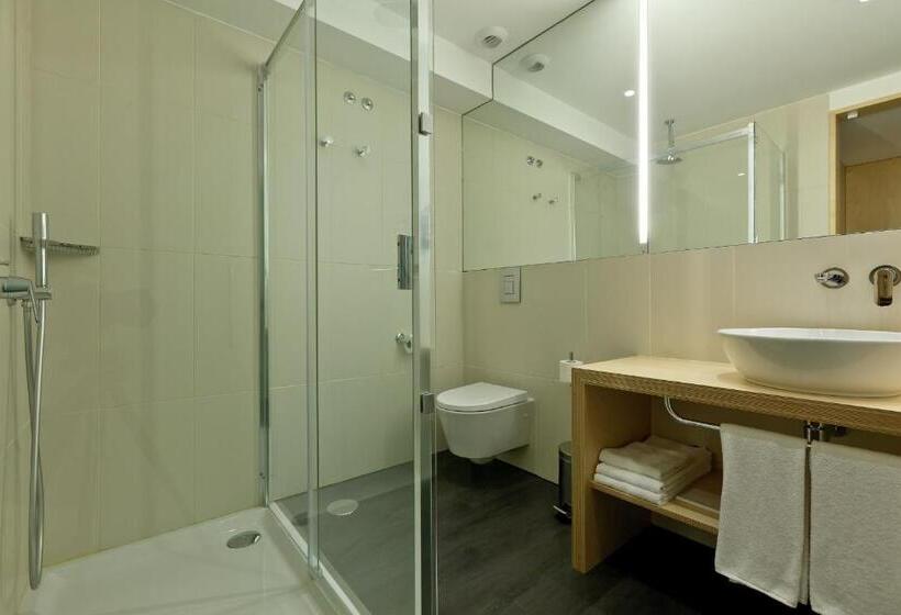 اتاق سوپریور با بالکن, Mercure Braga Centro