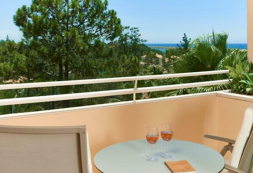 اتاق اساندارد با چشم‌انداز جانبی به دریا, Quinta Do Lago