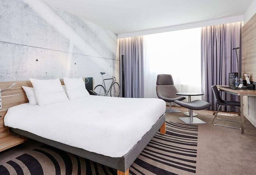 Номер Executive, Novotel Krakow City West