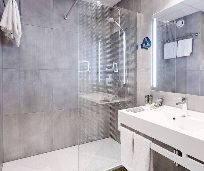 Номер Superior, Novotel Krakow City West