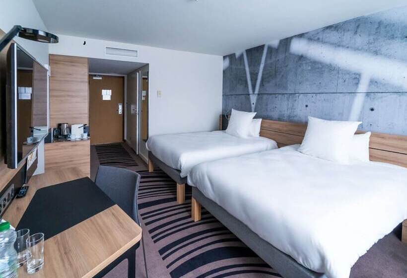 Номер Executive, Novotel Krakow City West