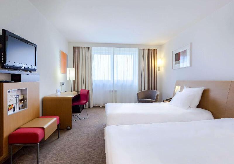 Номер Superior, Novotel Krakow City West