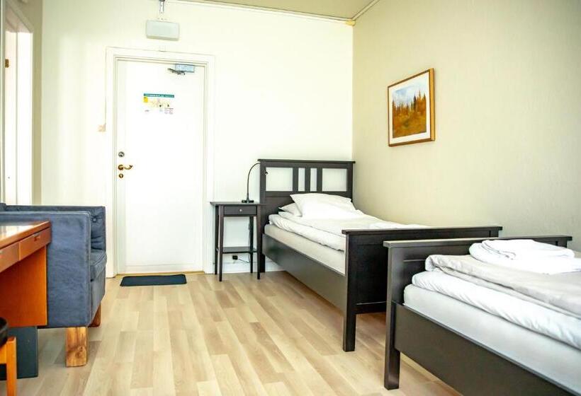 Четырехместный Номер Стандарт, Saga Hotell